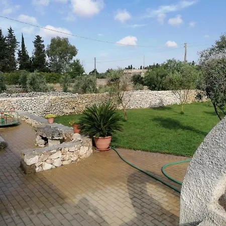 Semesterbostad Villa Raffaella *