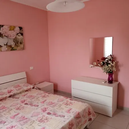 Semesterbostad Villa Raffaella *